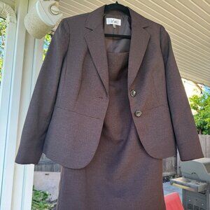 Le Suit Two Button Jacket and Pencil Skirt